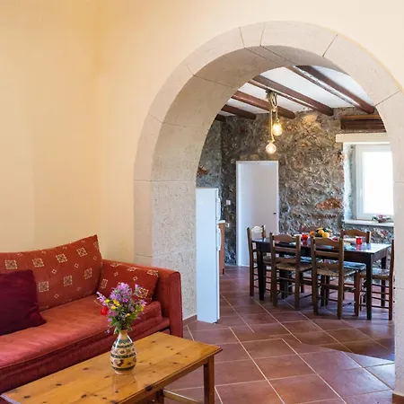 Volari House * Kýthira